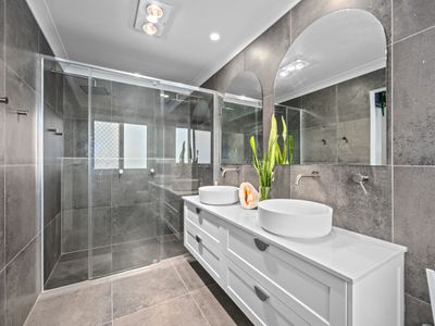 15 Blaxland Street, Eastern Heights