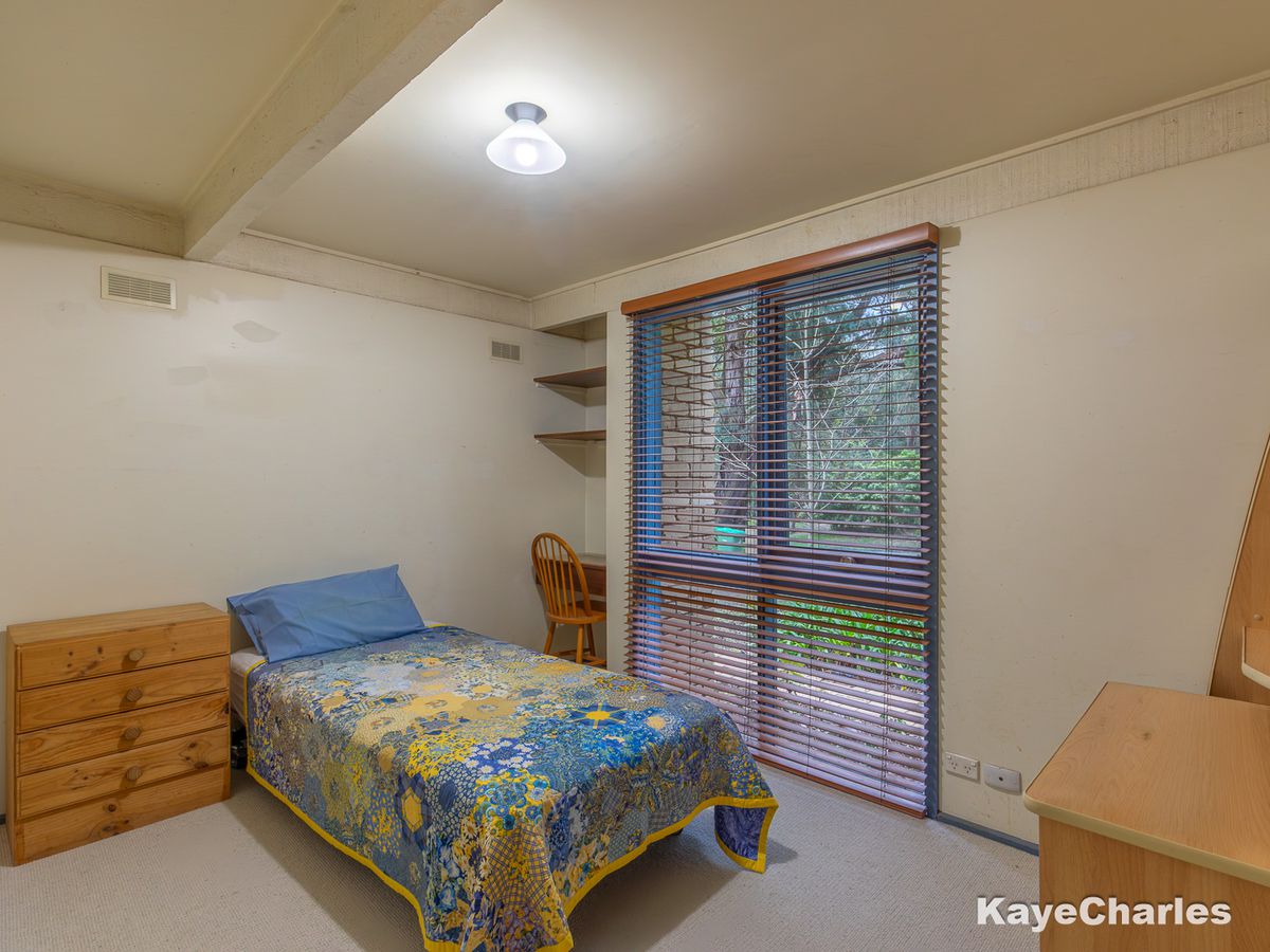 5 Burton Road, Beaconsfield Upper