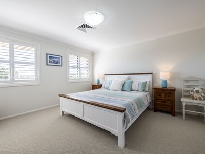 18 Lancaster Park Place, Dubbo