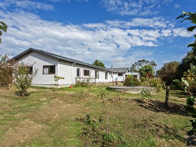 211 Back Line Road, Forest
