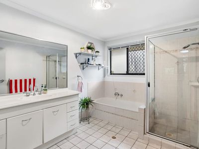 20 Kosrae Street, Pacific Pines