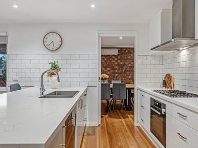 5 Furneaux Ct, Frankston