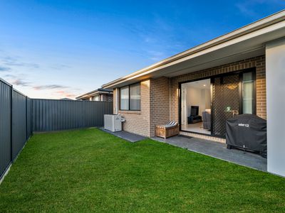 27 Salix Crescent, Marsden Park