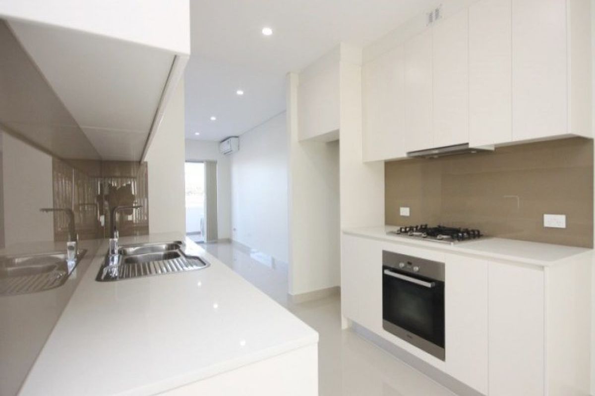 100 Tennyson Street, Mortlake