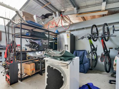 6 Gee Avenue, George Town