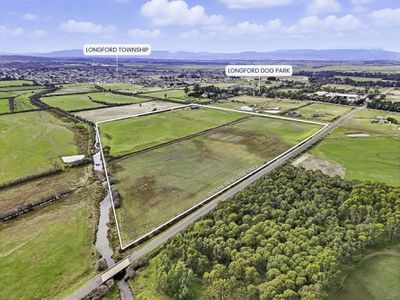 26 Wilmores Lane, Longford