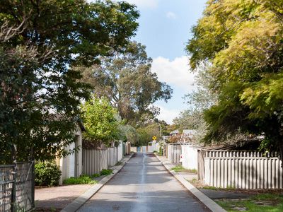 10 Limerick Way    UNDER OFFER, Fremantle