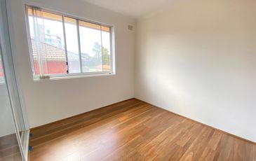 9 / 8 Flack Avenue, Hillsdale