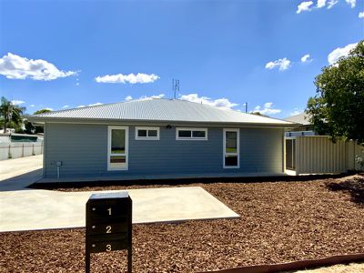 11 Black Street, Forbes