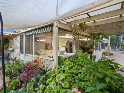 1 Stone Court, Kardinya