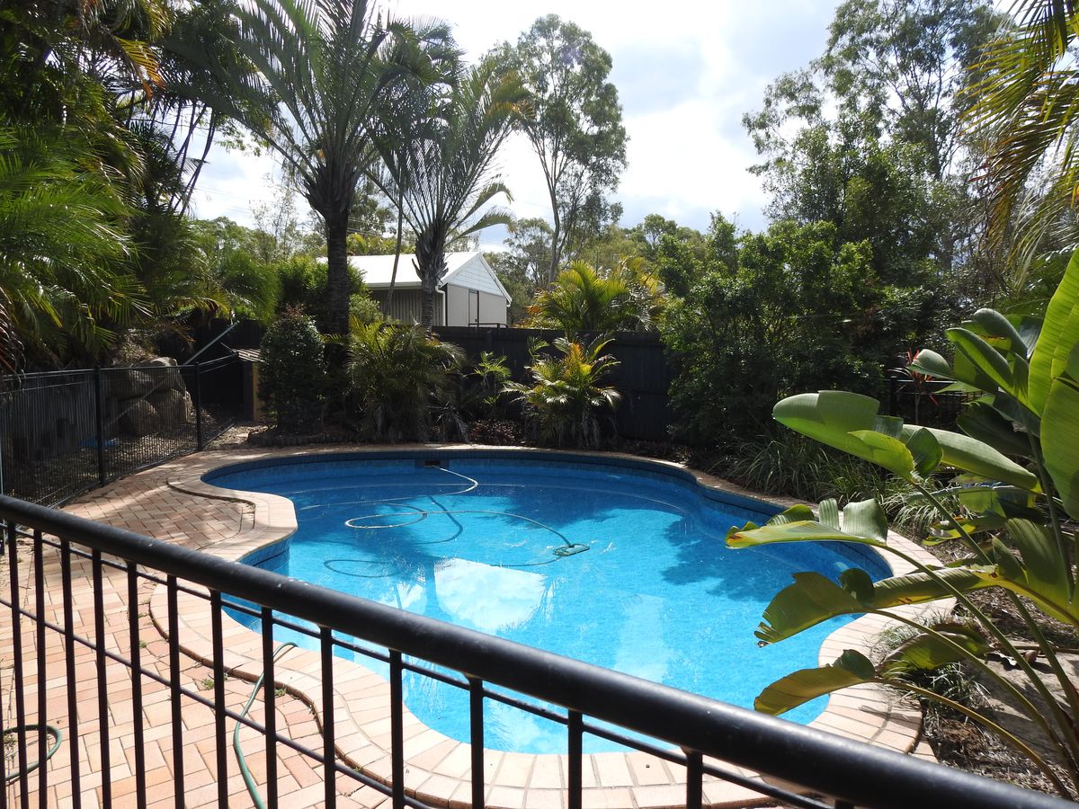 11 Tanderra Way, Karana Downs