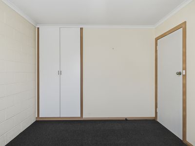 3 / 39 Sorell Street, George Town