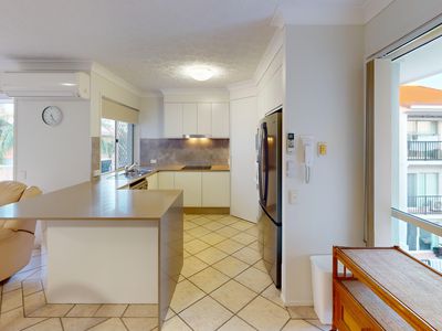 5 / 39-41 Sunbrite Avenue, Mermaid Beach