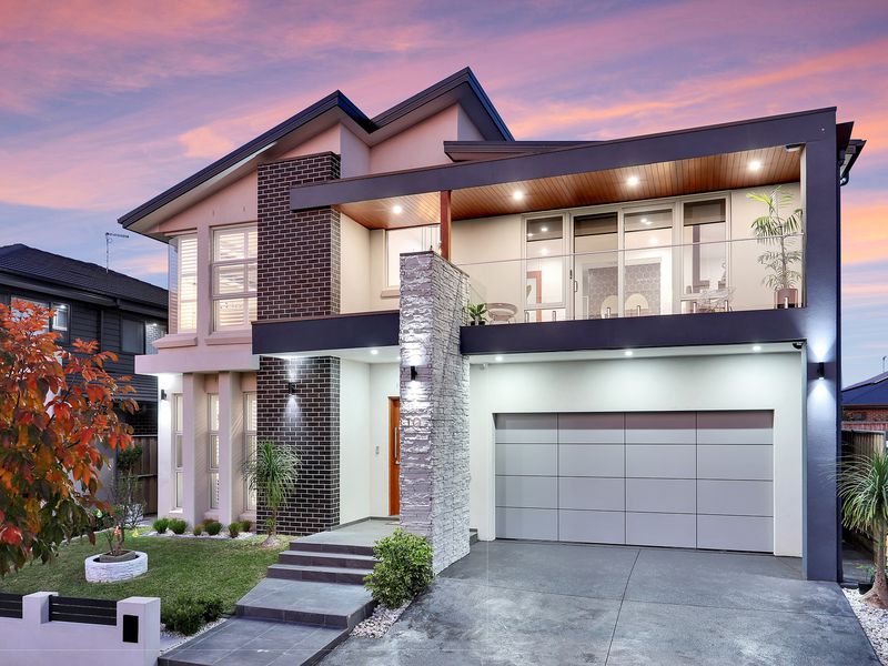 10 Navelina Street, Box Hill
