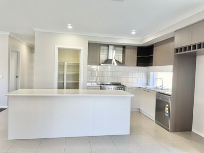 18 Ebbsfleet Crescent, Strathtulloh