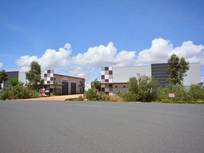 6 / 37 Steel Loop, Wedgefield