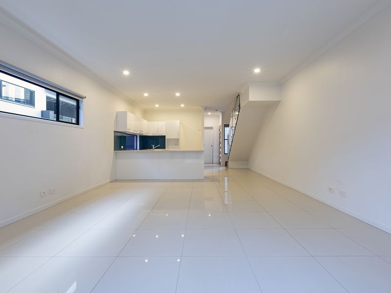 2 / 35 Broadwater Road, Mount Gravatt East