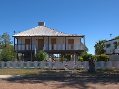 23 EAGLE STREET, Longreach