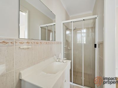 6 Chipperfield Circuit, Gordon