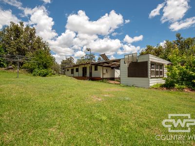 710 Coopers Road, Red Range