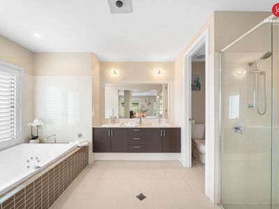 62 Moondarra Drive, West Hoxton