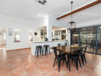 56 Bindoon Loop, Huntingdale