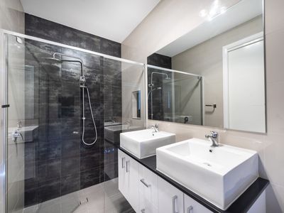 2 Hearne Street, Googong