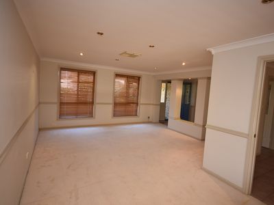 14 Oakmont Avenue, Dubbo