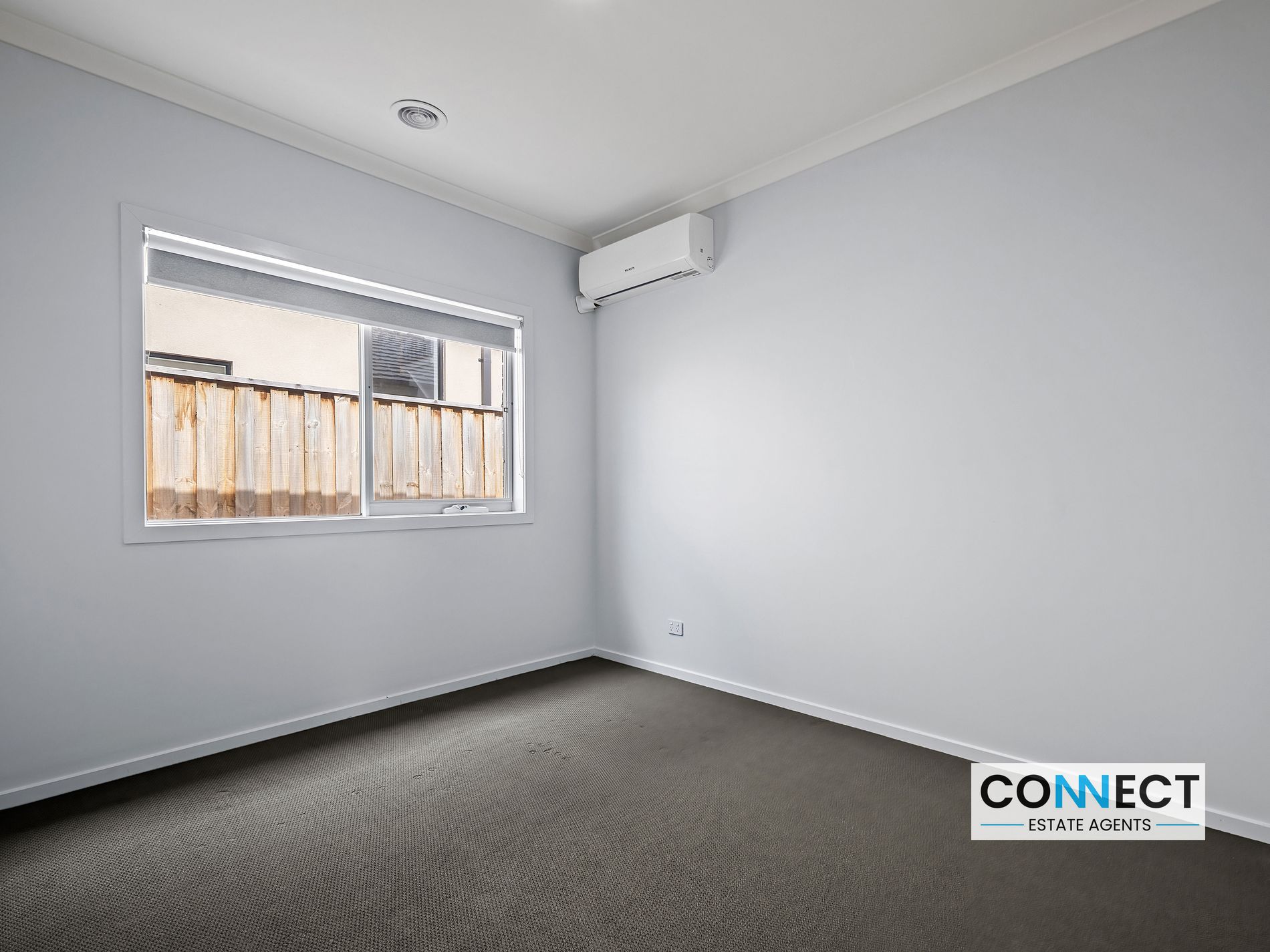 8 Nocturne Avenue, Clyde