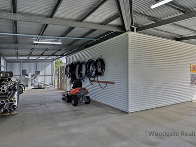 2 Clydesdale Avenue, Branyan