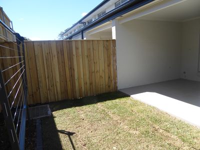 37 Highland Close, Macquarie Links