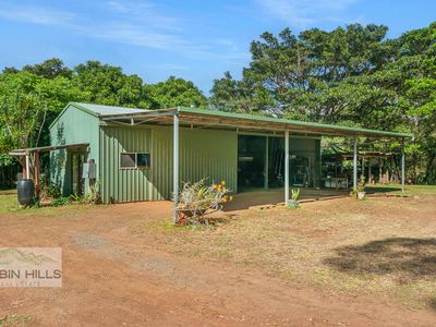 417 Davis Road, Jiggi