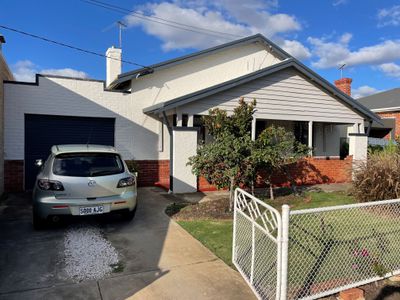 2 Lincoln Avenue, Plympton