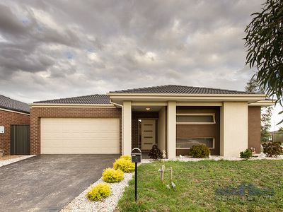 2 Aldous Place, Cranbourne North