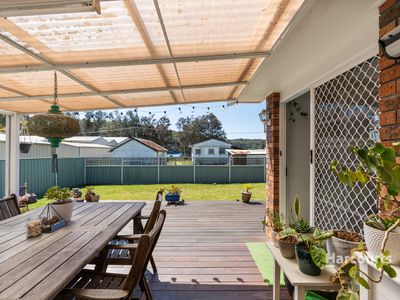 16 Thistleton Drive, Burrill Lake