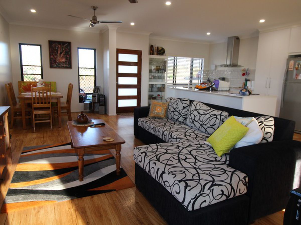 1 / 28 GARGAN LANE, Atherton