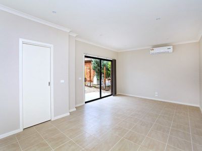 2 / 77 Willaton Street, St Albans