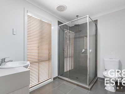 3 Strickland Street, Cranbourne West