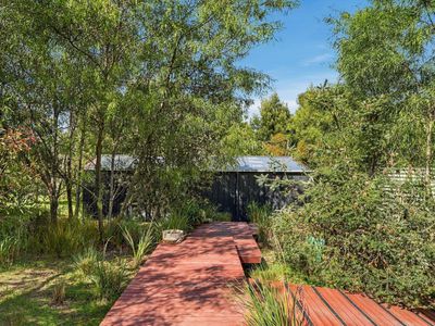 9 Glovers Road, Deep Bay