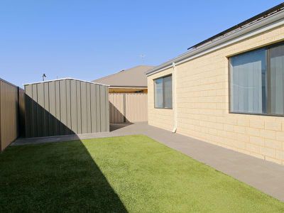 10 Narbone Way, Piara Waters