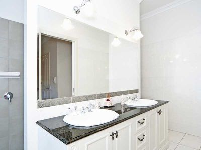 14 President Circuit, Karalee