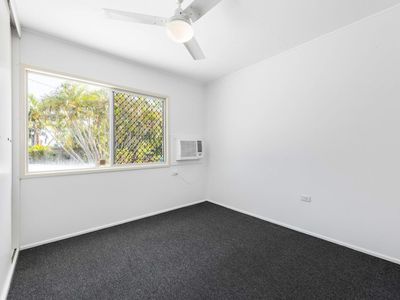2 Kingfisher Street, Slade Point