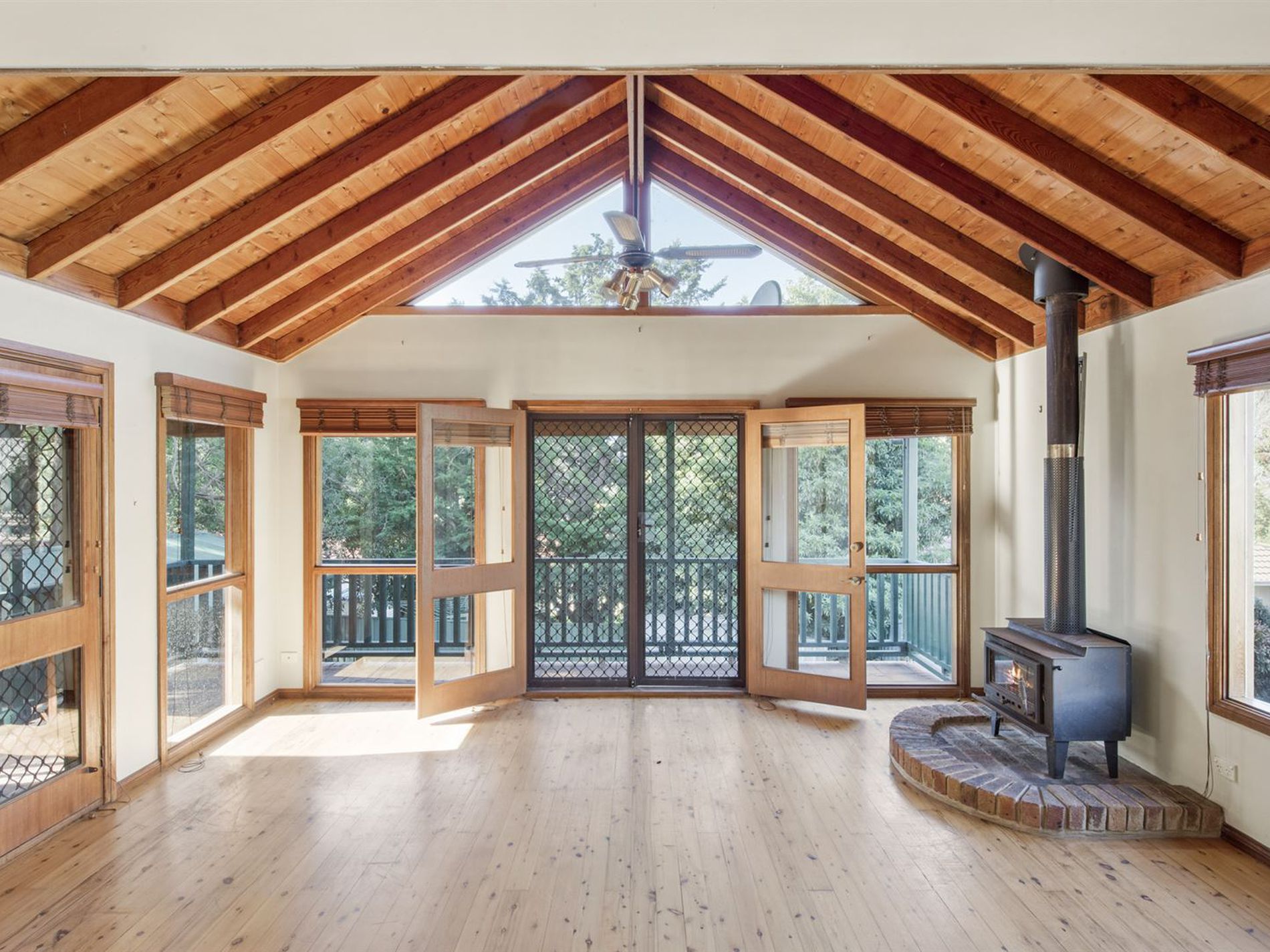 4 Gemini Way, Narrawallee