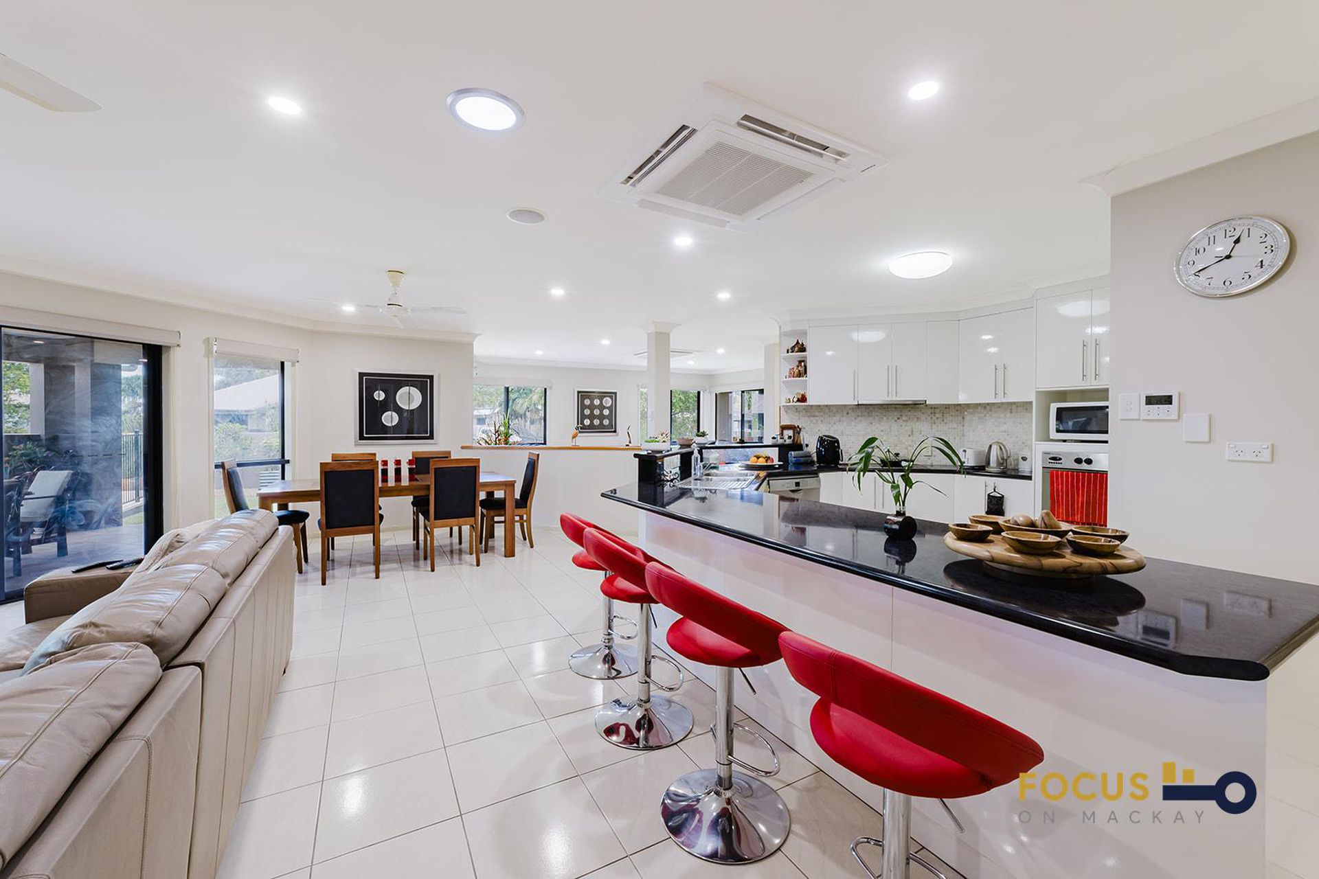 2 Madison Avenue, Glenella