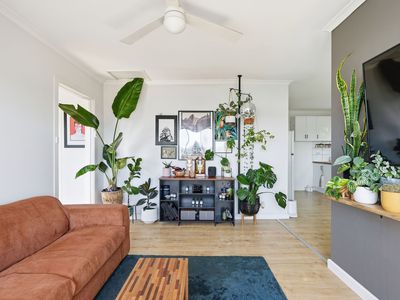 2 / 3 Vancouver Link, Midway Point