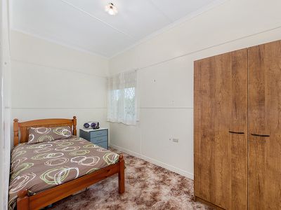 8 Raymond Street, North Ipswich