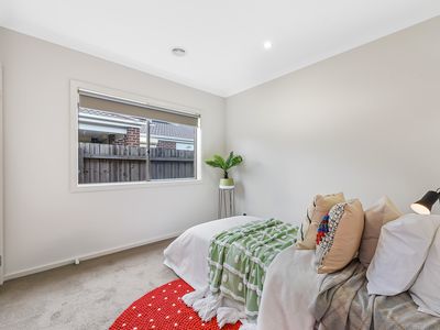 17 Chevrolet Road, Cranbourne East