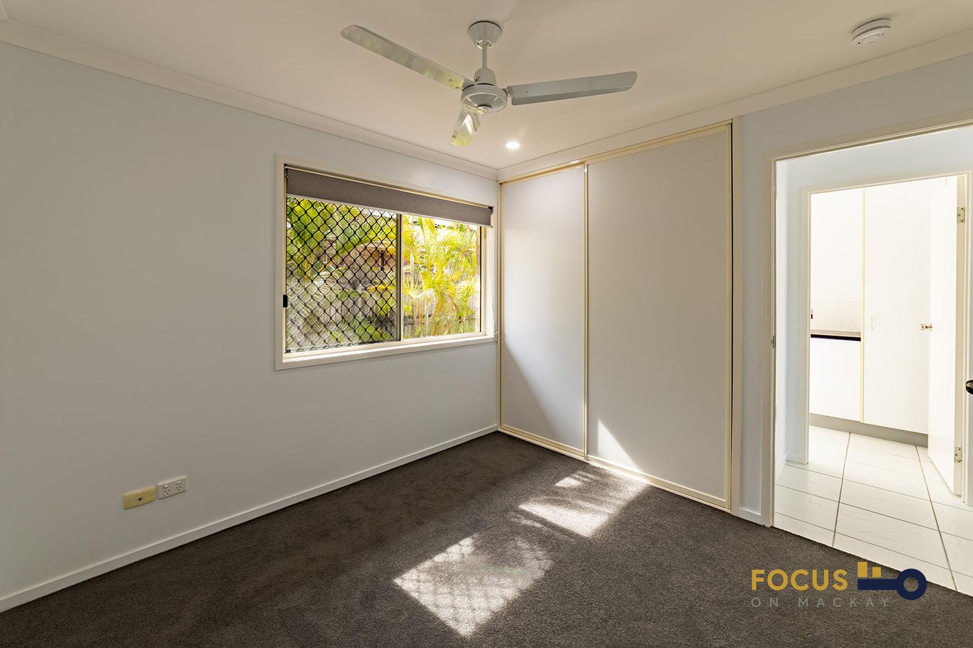 6 Castaway Close, Hay Point