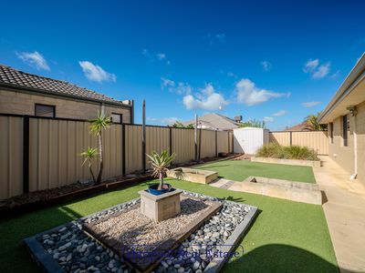 70 Harden Park Trail, Carramar
