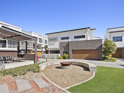27 / 42 Sorrento St, Wynnum West
